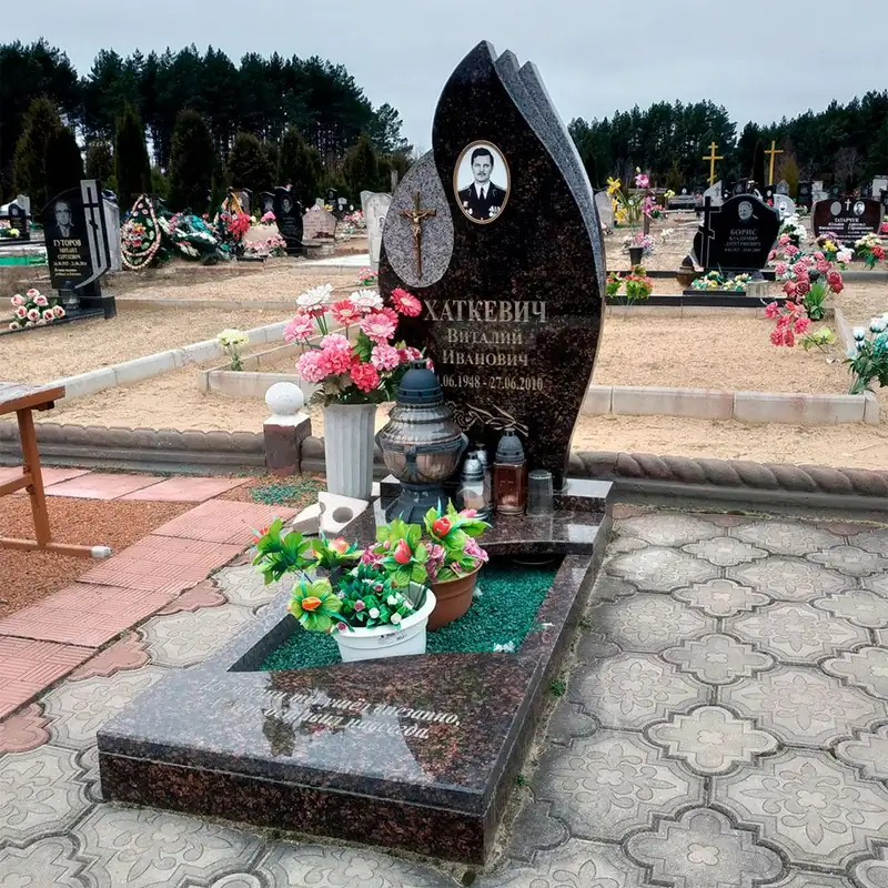 Памятник из гранита «Вечный огонь» - фото 2