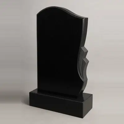 Памятник «След»