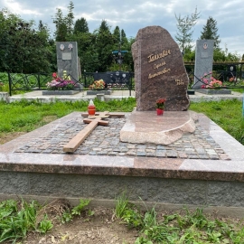 #gravestone #tombstone #cementary #granite #stone #памятники #валун #памятникиизгранита #памятникиизвалуна