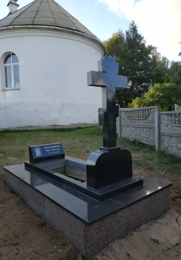 Эксклюзіўны помнік - праца ПостКамень